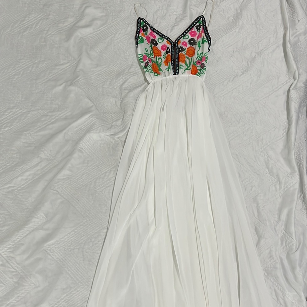 floral white maxi dress